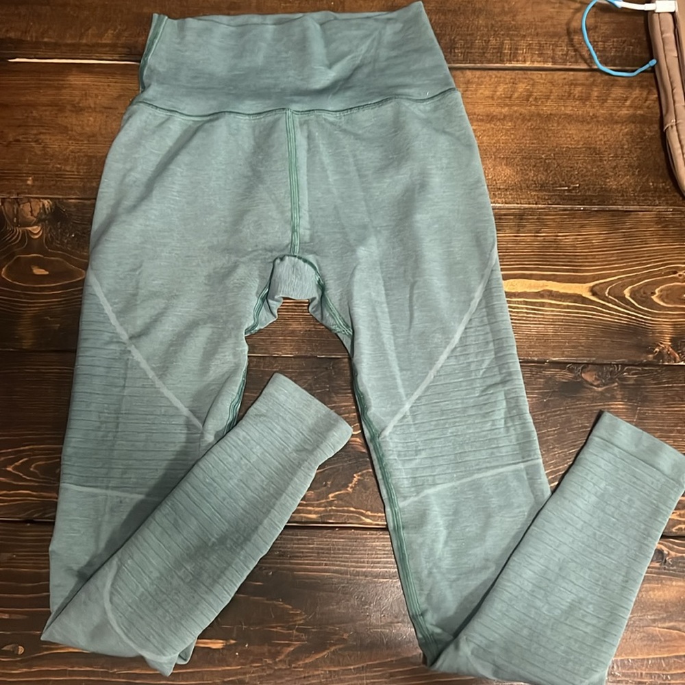 Alphalete leggings revival r6